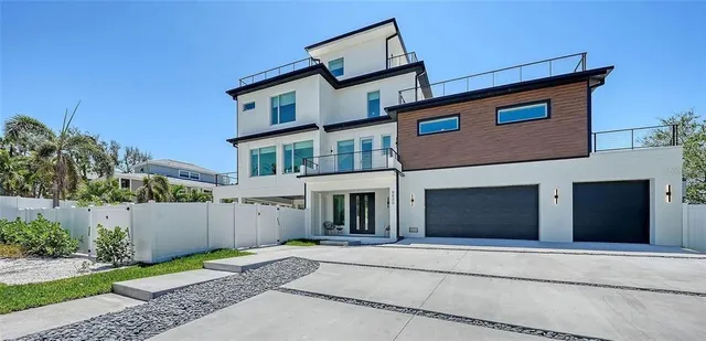 $3,990,000 | 8800 Midnight Pass Road, Sarasota, FL 34242
