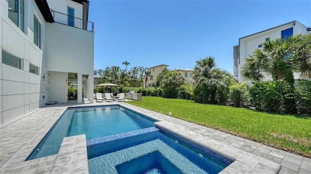 $3,990,000 | 8800 Midnight Pass Road, Sarasota, FL 34242
