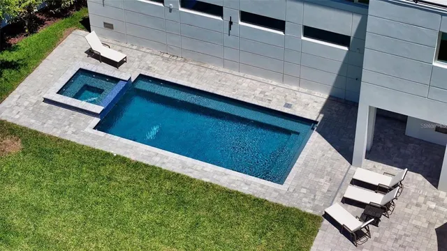 $3,990,000 | 8800 Midnight Pass Road, Sarasota, FL 34242