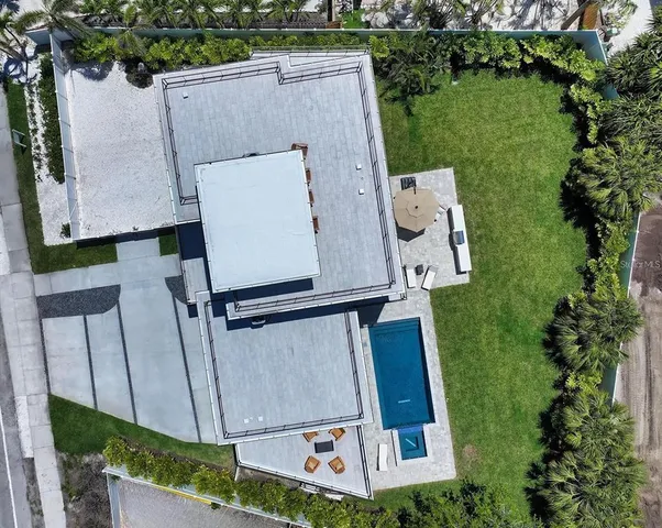 $3,990,000 | 8800 Midnight Pass Road, Sarasota, FL 34242