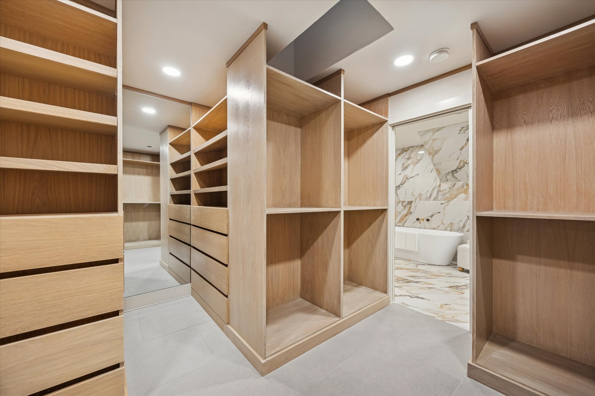 3210 Freshmeadows Drive Houston, TX 77063 - Photo 17 of 38