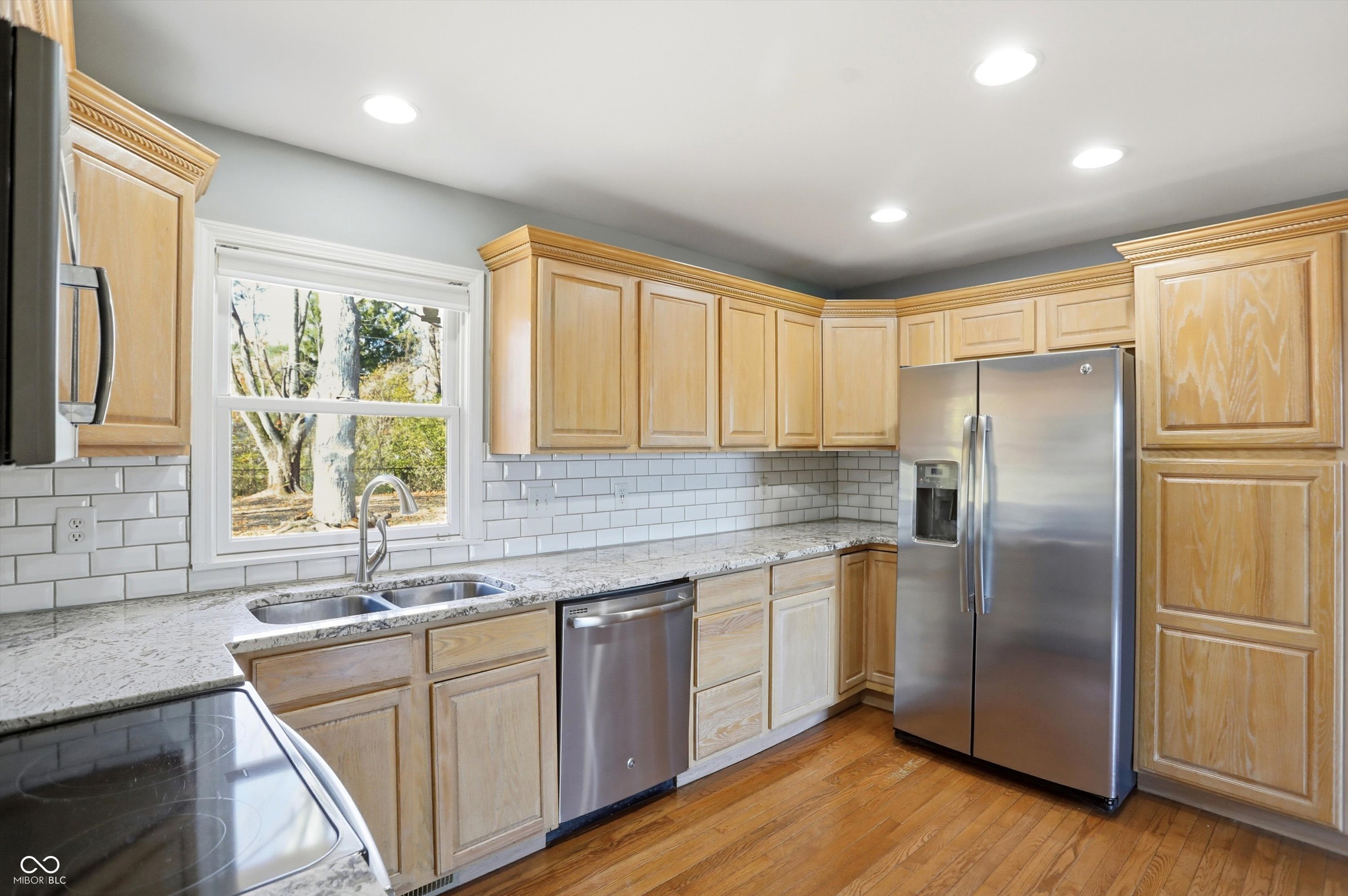 7026 Spring Mill Road Indianapolis, IN 46260 - Photo 21 of 48