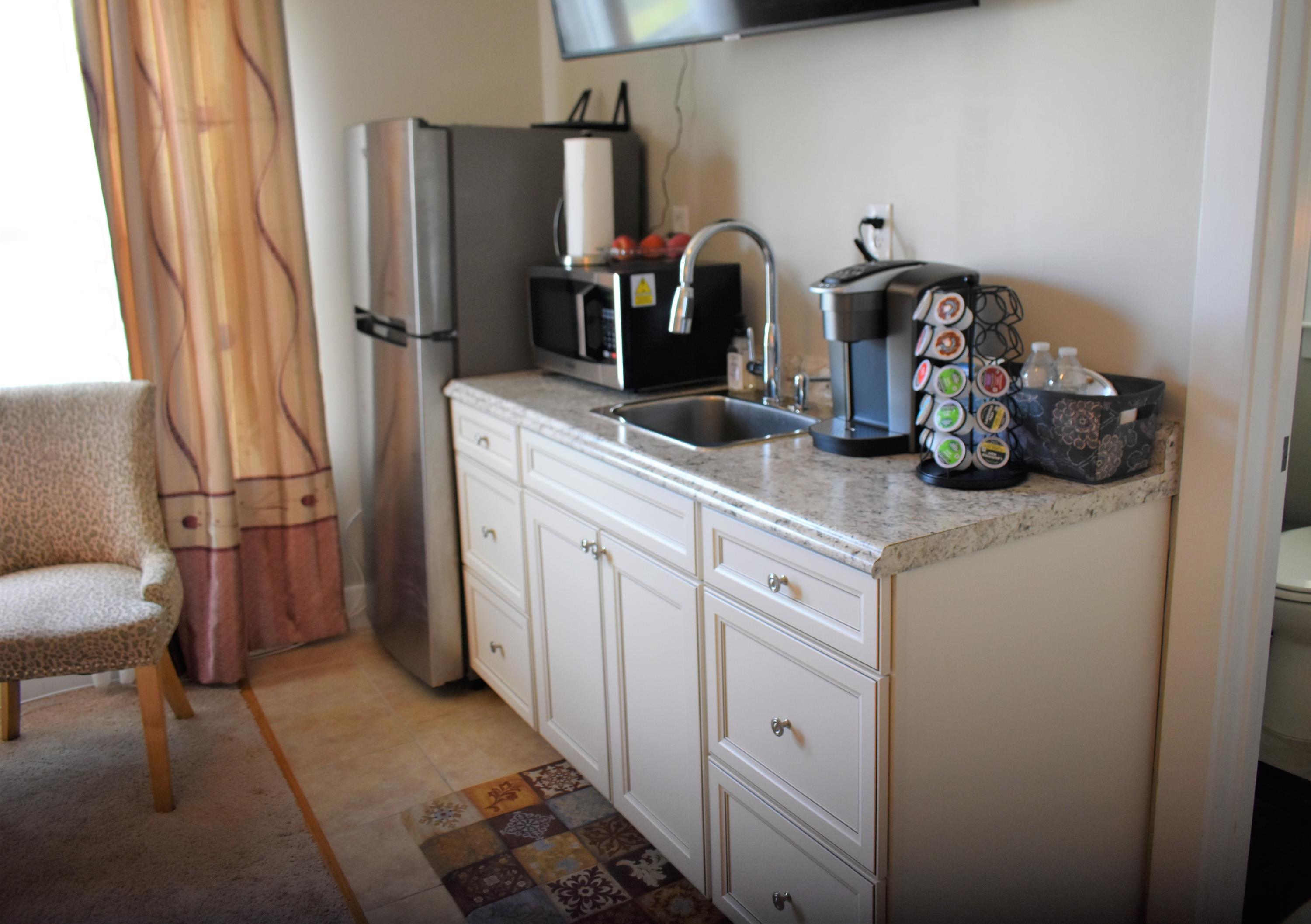 248 Ribbon Road Summerville, SC 29483 - Photo 31 of 46 MIL Kitchen area