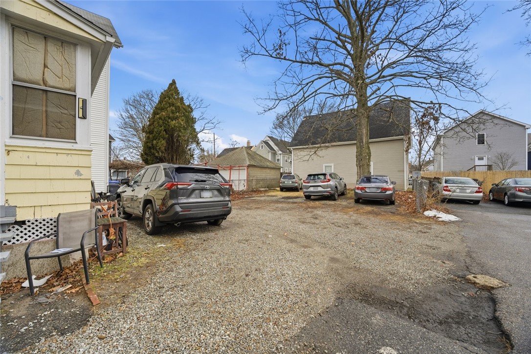 175 Montgomery Avenue Providence, RI 02905 - Photo 7 of 24