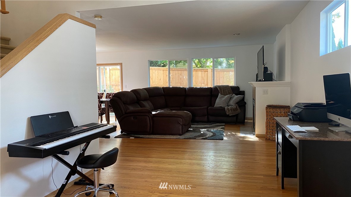 2416 194th Street Southeast Bothell, WA 98012 - Photo 4 of 23