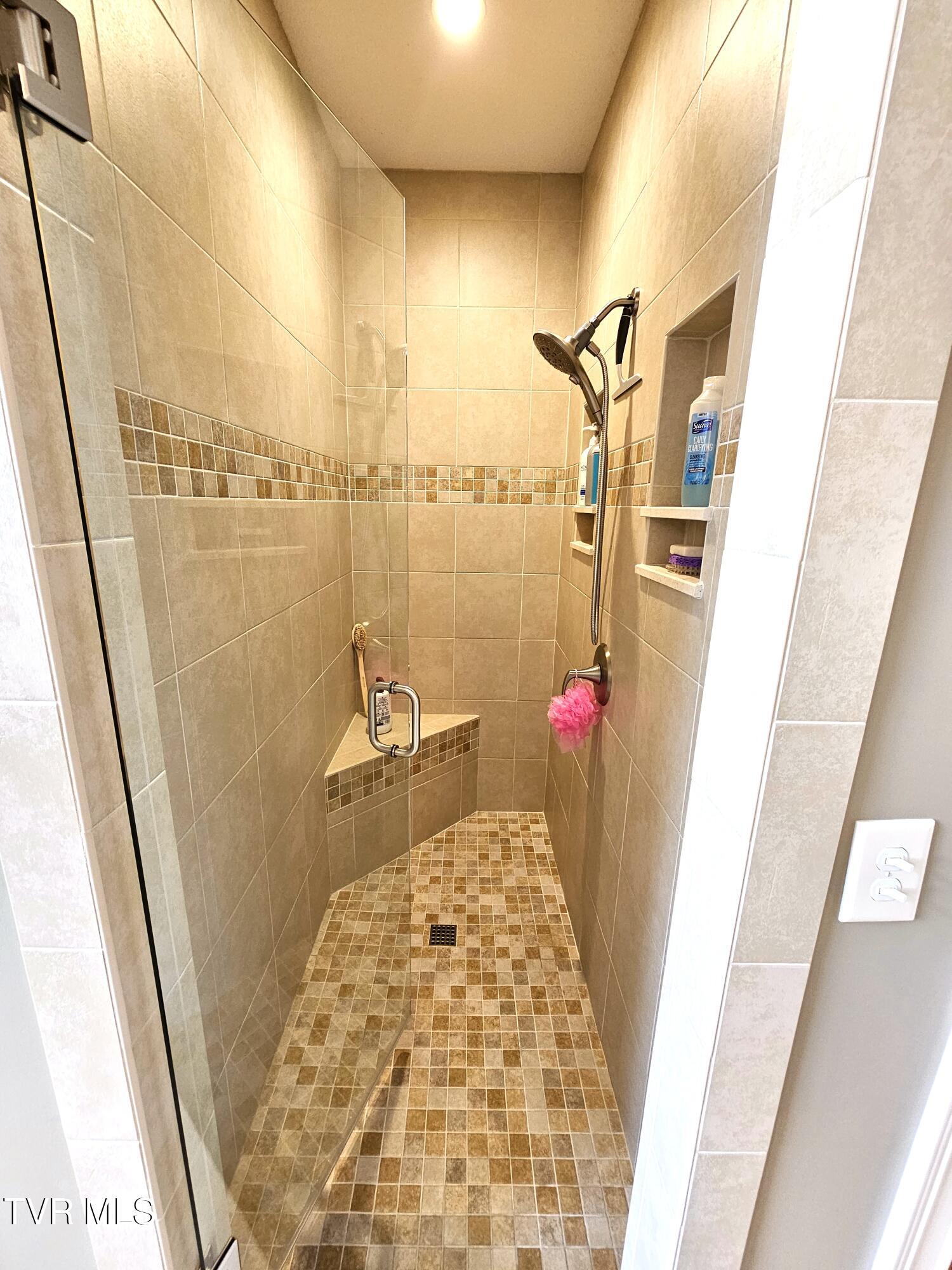 3625 Holly Creek Road Greeneville, TN 37745 - Photo 25 of 91 20230713_134420