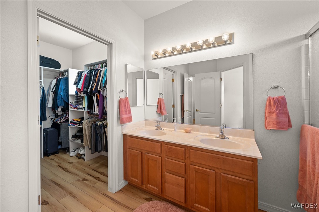 4084 Roma Road Kingman, AZ 86401 - Photo 23 of 57 Bathroom