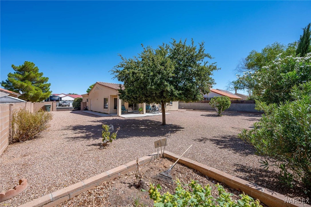 4084 Roma Road Kingman, AZ 86401 - Photo 46 of 57 Yard