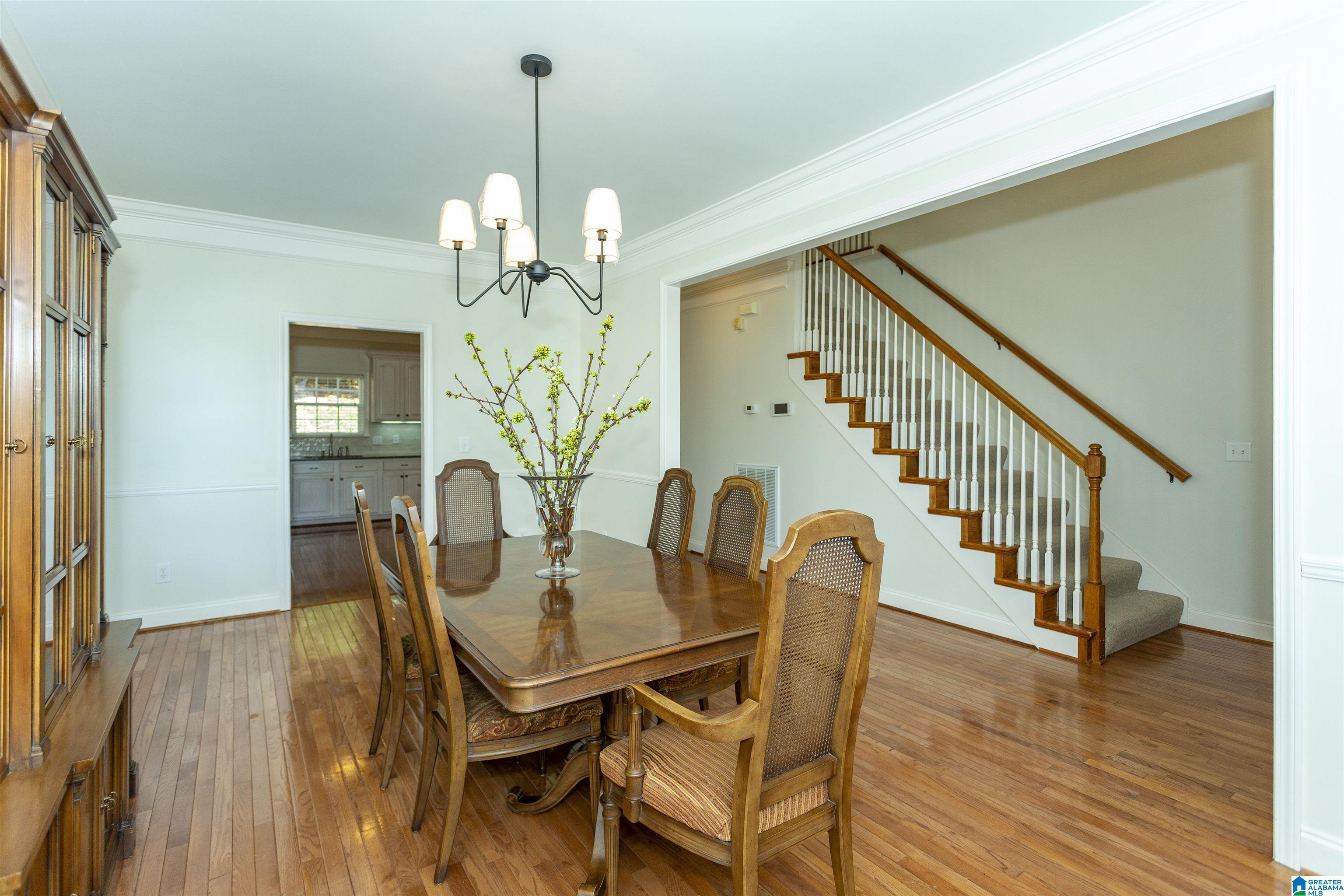841 Meadow Ridge Lane Birmingham, AL 35242 - Photo 4 of 32
