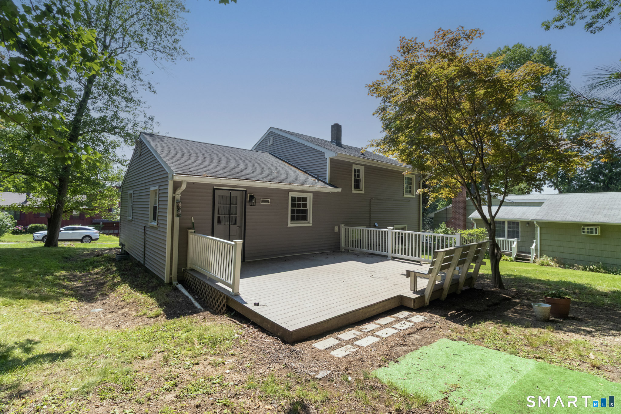 93 Long Island View Road Milford, CT 06460 - Photo 20 of 21 Gallery Image 20