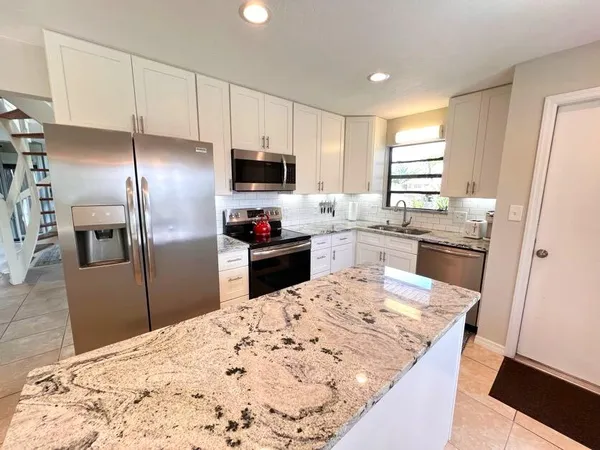 $4,950 | 9 Point View Place, Cocoa, FL 32926