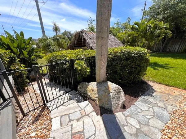 $4,950 | 9 Point View Place, Cocoa, FL 32926