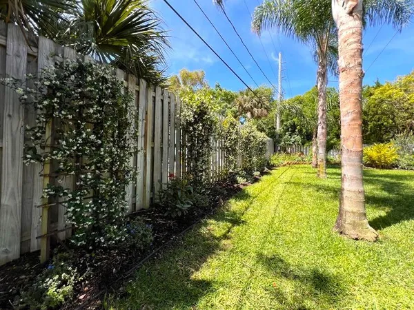 $4,950 | 9 Point View Place, Cocoa, FL 32926