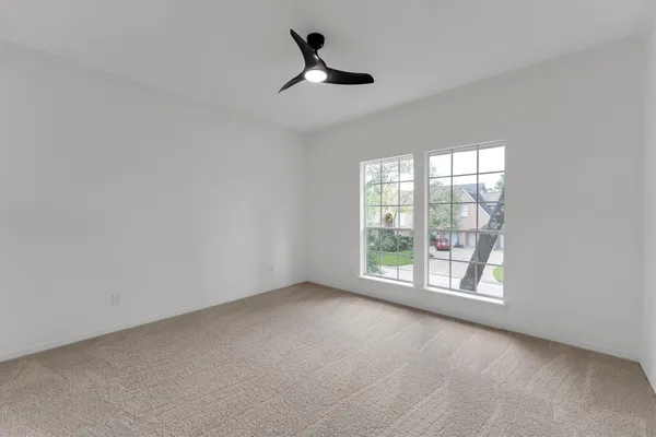 $1,225,000 | 30 East Wedgemere Circle, The Woodlands, TX 77381