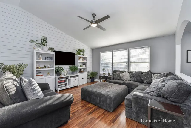 $385,000 | 1891 Westmore Grove Drive, Plainfield, IL 60586