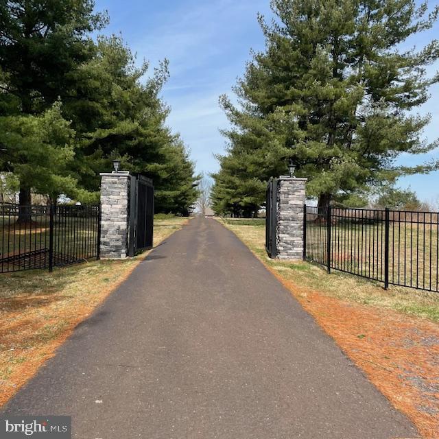 412 Hollow Horn Road Pipersville, PA 18947 - Photo 2 of 45