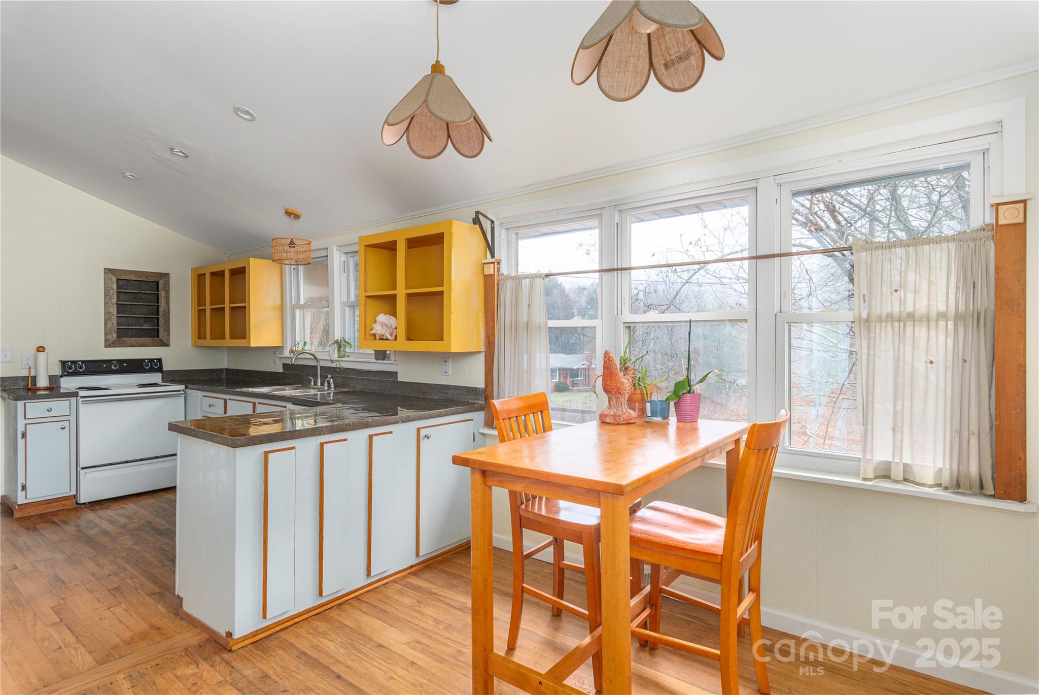 103 West Long Cv Road Candler, NC 28715 - Photo 5 of 26 Gallery Image 5
