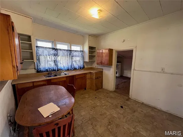 $20,000 | 1206 Mulberry Street, Bismarck, MO 63624