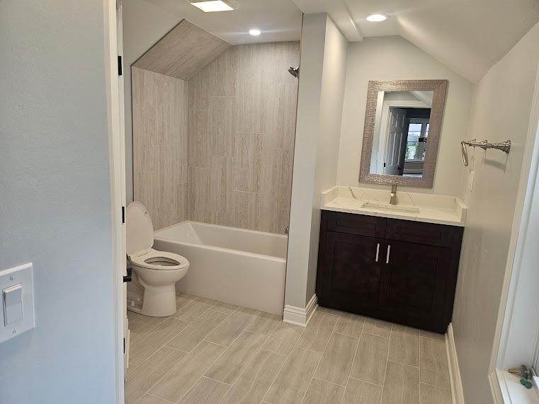 808 Indian Road Glenview, IL 60025 - Photo 5 of 20 Gallery Image 5