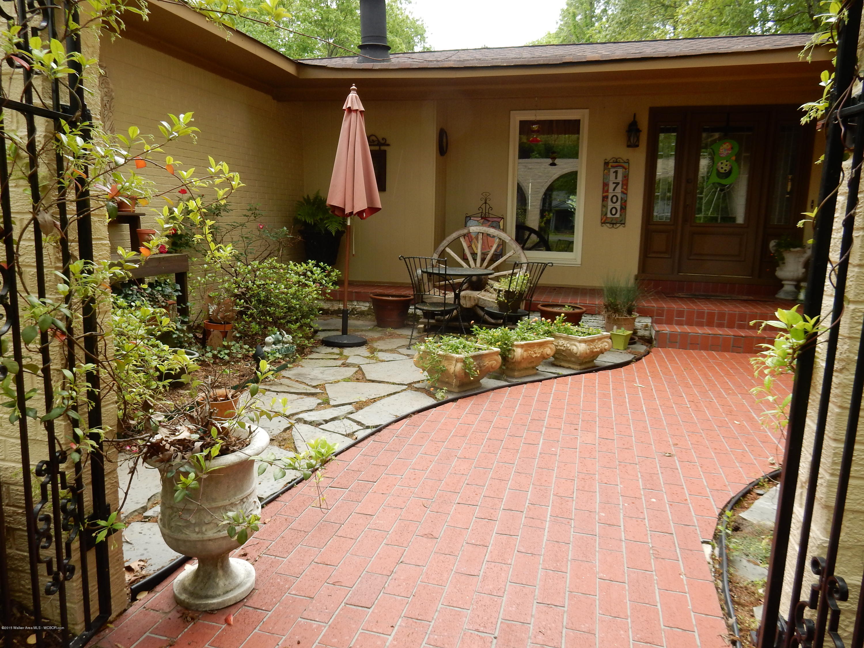 1700 Shades Cliff Road Jasper, AL 35504 - Photo 14 of 35 Gallery Image 14