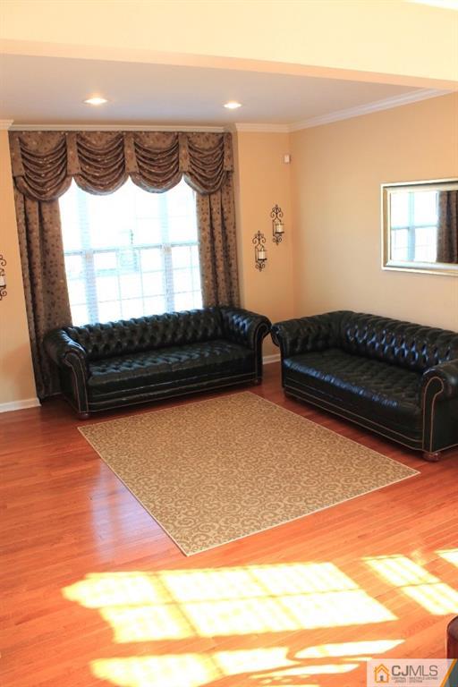 9 Carnation Road Monroe Township, NJ 08831 - Photo 5 of 25 Gallery Image 5