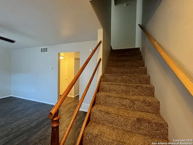 $950 | 2802 Lasses Boulevard, Unit 1, San Antonio, TX 78223