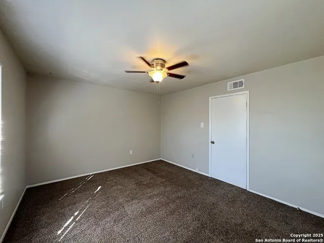 $950 | 2802 Lasses Boulevard, Unit 1, San Antonio, TX 78223