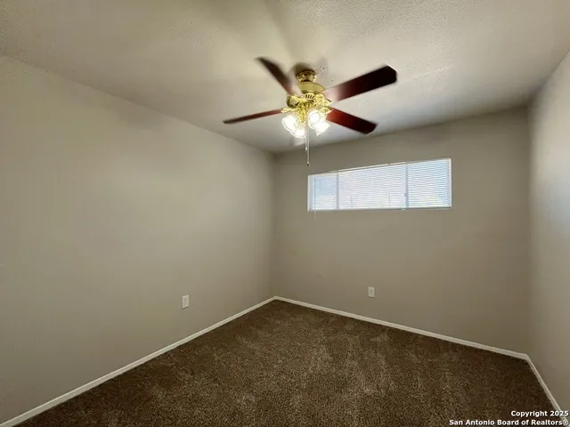 $950 | 2802 Lasses Boulevard, Unit 1, San Antonio, TX 78223