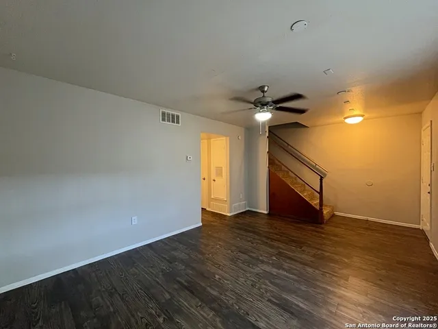 $950 | 2802 Lasses Boulevard, Unit 1, San Antonio, TX 78223