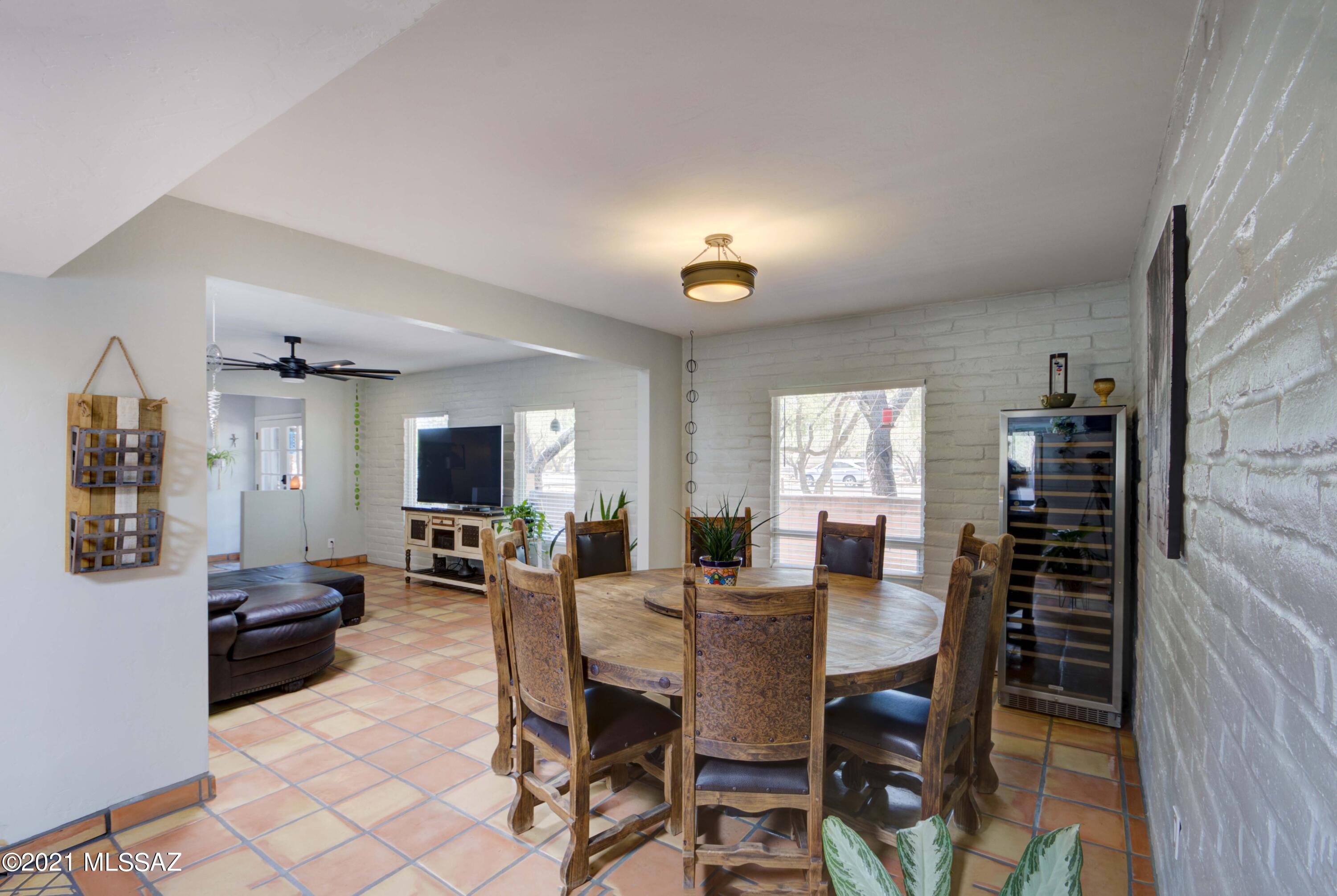 8901 East Bears Path Road Tucson, AZ 85749 - Photo 11 of 40