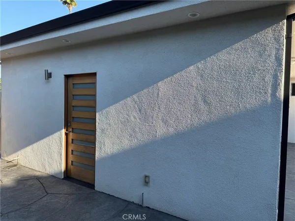 $2,250 | 6427 Nagle Avenue, Van Nuys, CA 91401