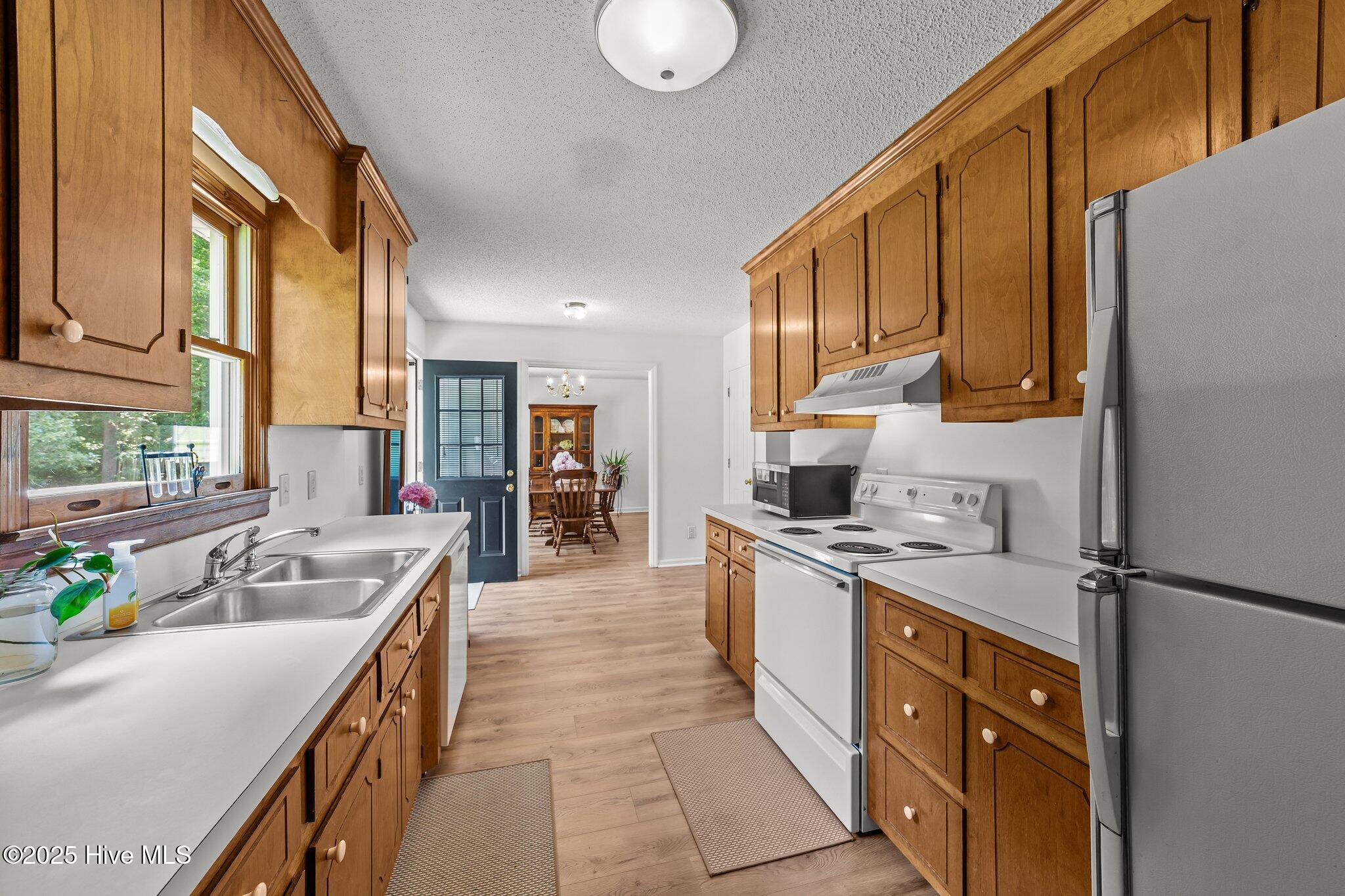 918 Circle Drive Angier, NC 27501 - Photo 29 of 43 29-web-or-mls-VB4A0531