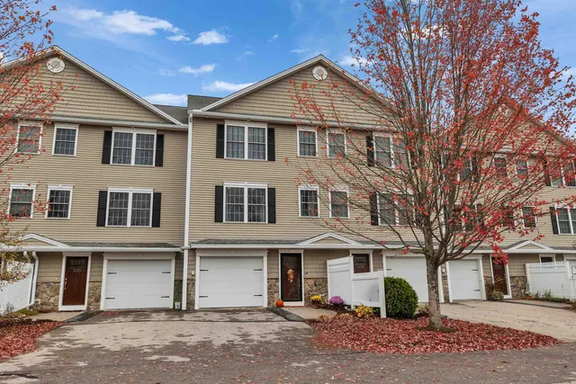 $395,000 | 307 Southfield Lane, Unit 307, Peterborough, NH 03458