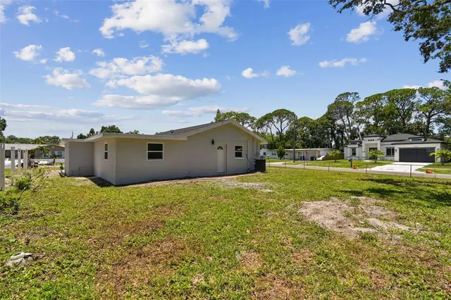 $399,999 | 7097 Delta Way, Clearwater, FL 33764