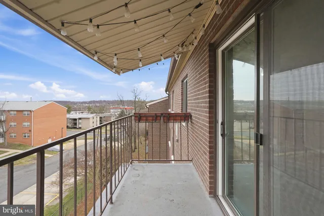 $2,300 | 6230 Edsall Road, Unit 403, Alexandria, VA 22312