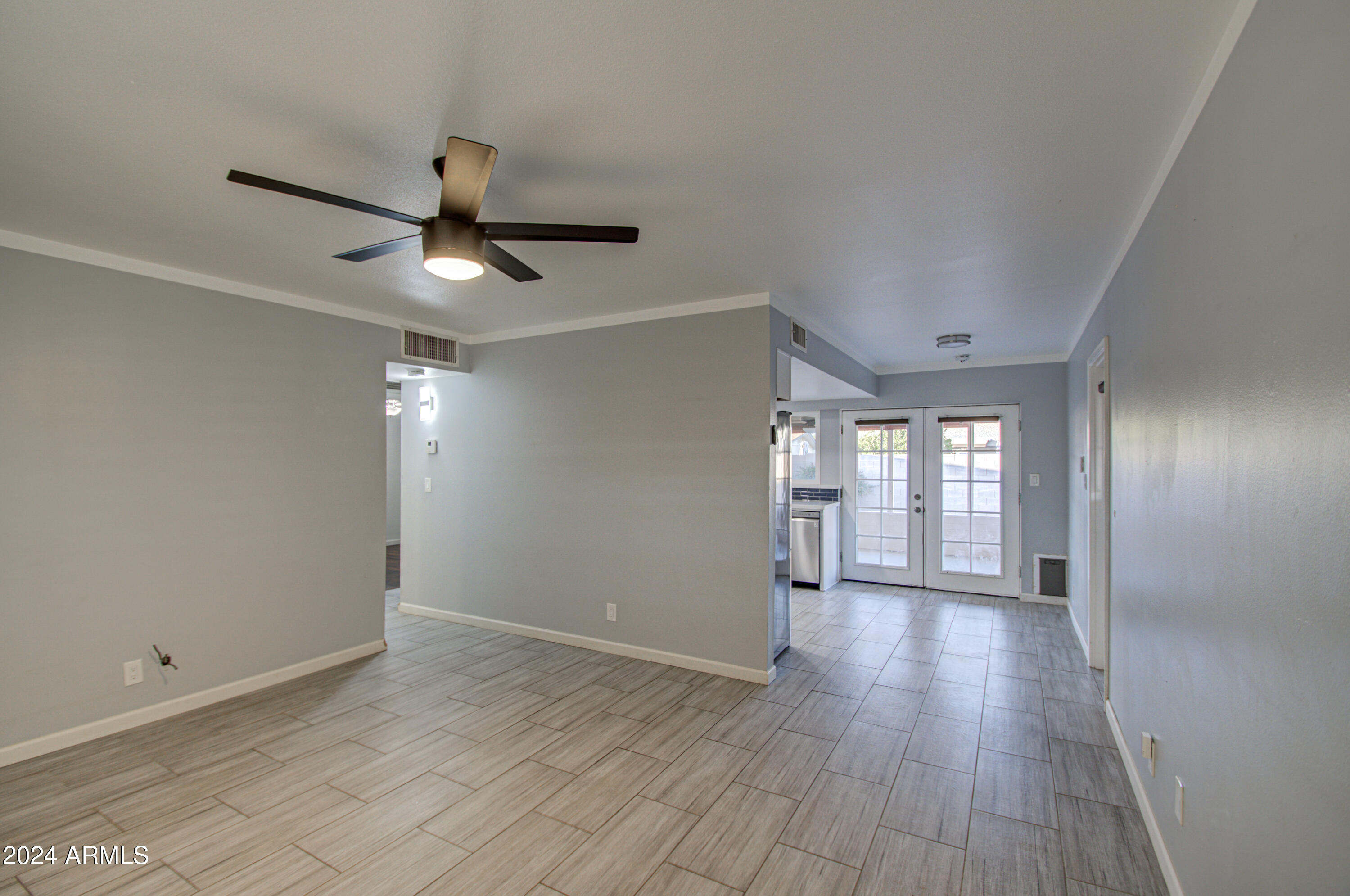 2236 West Wethersfield Road Phoenix, AZ 85029 - Photo 7 of 32 Living Room 2