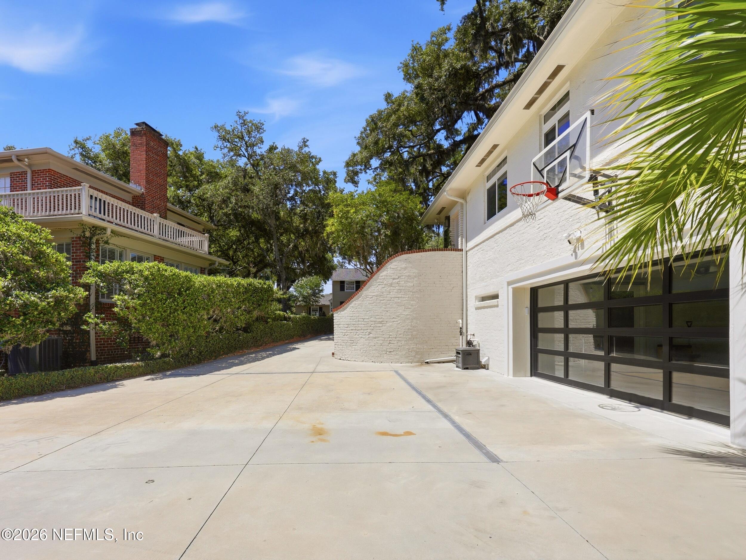 943 Brookwood Road Jacksonville, FL 32207 - Photo 59 of 69 98_img_0463