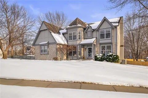 $465,000 | 13209 South Locust Street, Olathe, KS 66062