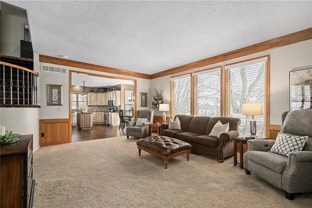 $465,000 | 13209 South Locust Street, Olathe, KS 66062