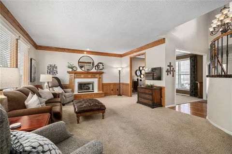 $465,000 | 13209 South Locust Street, Olathe, KS 66062