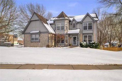 $465,000 | 13209 South Locust Street, Olathe, KS 66062