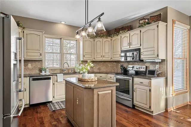 $465,000 | 13209 South Locust Street, Olathe, KS 66062