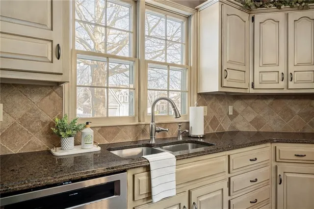 $465,000 | 13209 South Locust Street, Olathe, KS 66062