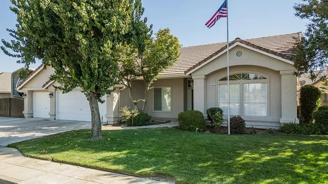 $699,000 | 522 West Jordan Avenue, Clovis, CA 93611