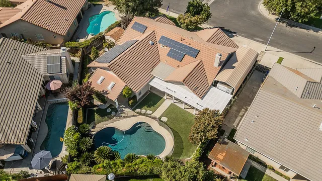 $699,000 | 522 West Jordan Avenue, Clovis, CA 93611