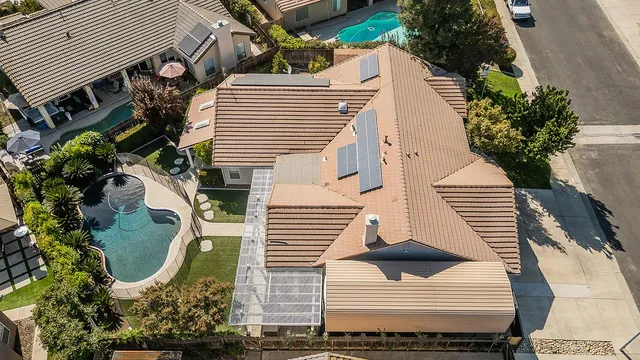 $699,000 | 522 West Jordan Avenue, Clovis, CA 93611