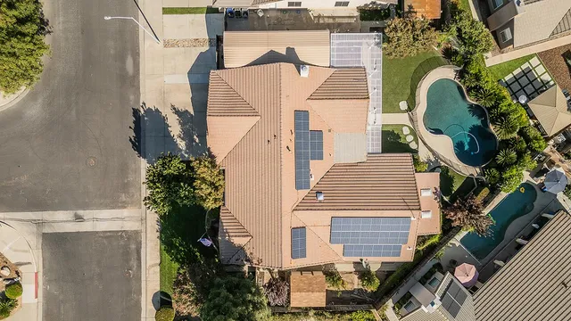 $699,000 | 522 West Jordan Avenue, Clovis, CA 93611