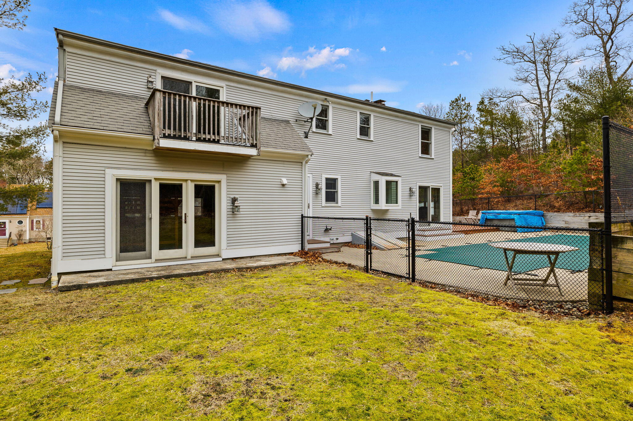 21 Heather Hill Road Buzzards Bay, MA 02532 - Photo 26 of 32 a house view with a garden space
