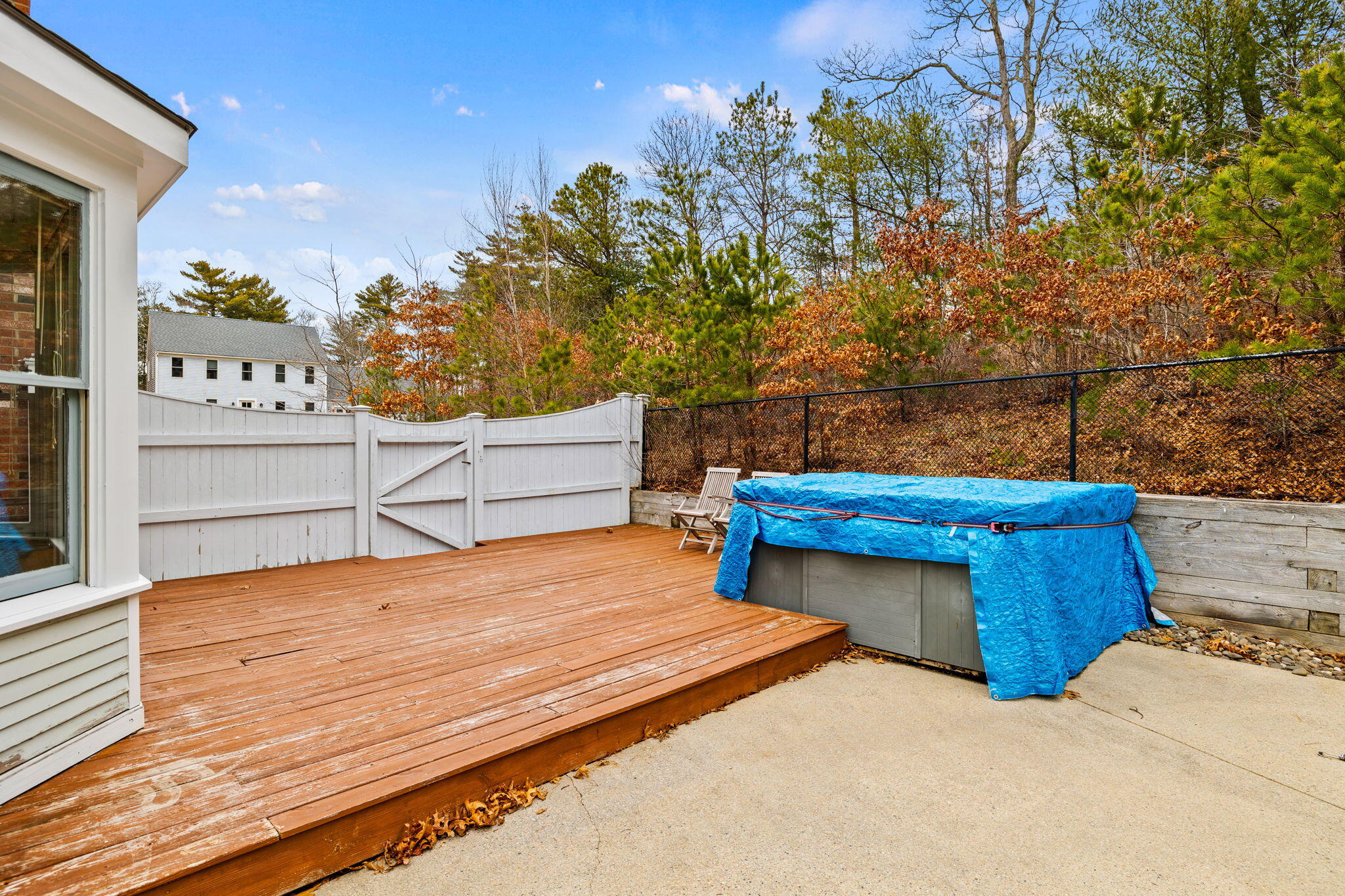 21 Heather Hill Road Buzzards Bay, MA 02532 - Photo 28 of 32 a view of a terrace