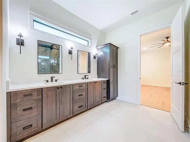 $1,399,999 | 1015 West Charter Street, Tampa, FL 33602